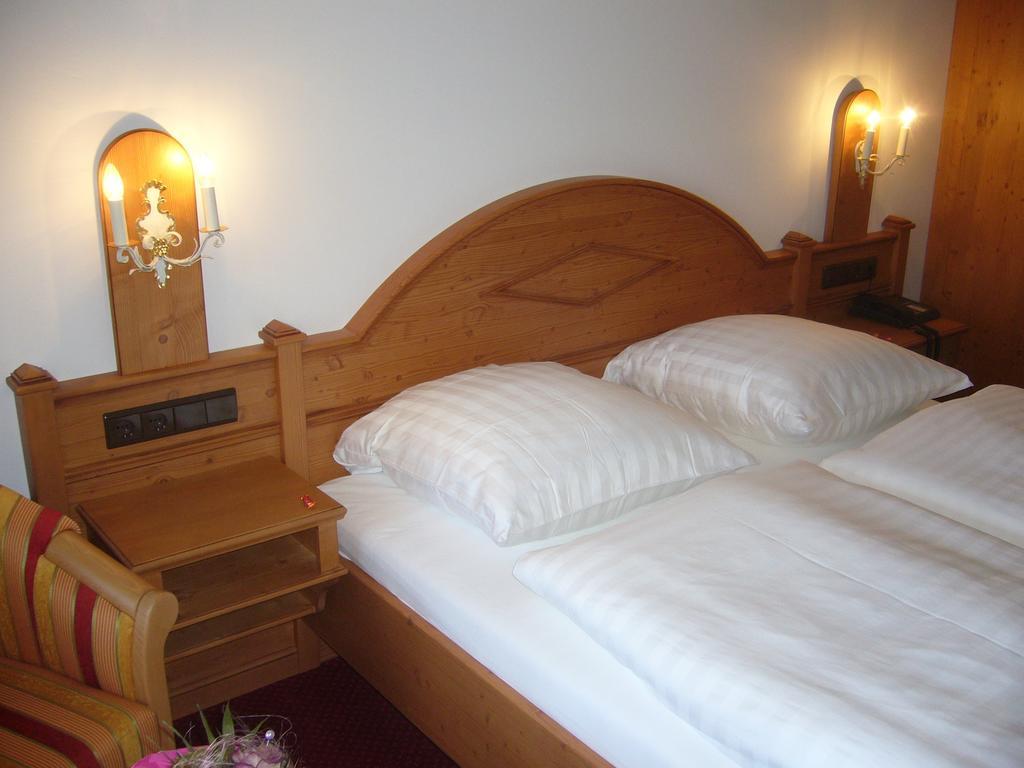 Alpenhotel Pfaffenwinkel Peiting Zimmer foto
